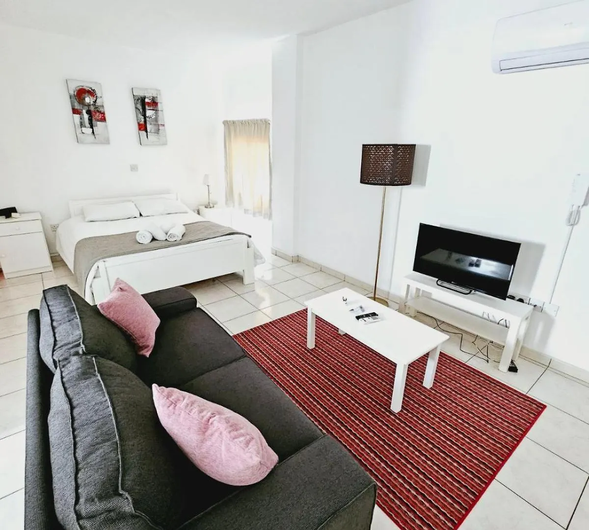 Stephanie City Apartments Larnaca