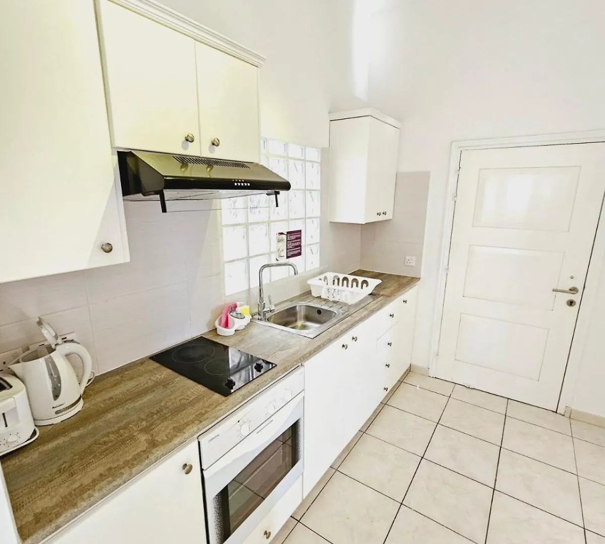 Stephanie City Apartments Λάρνακα