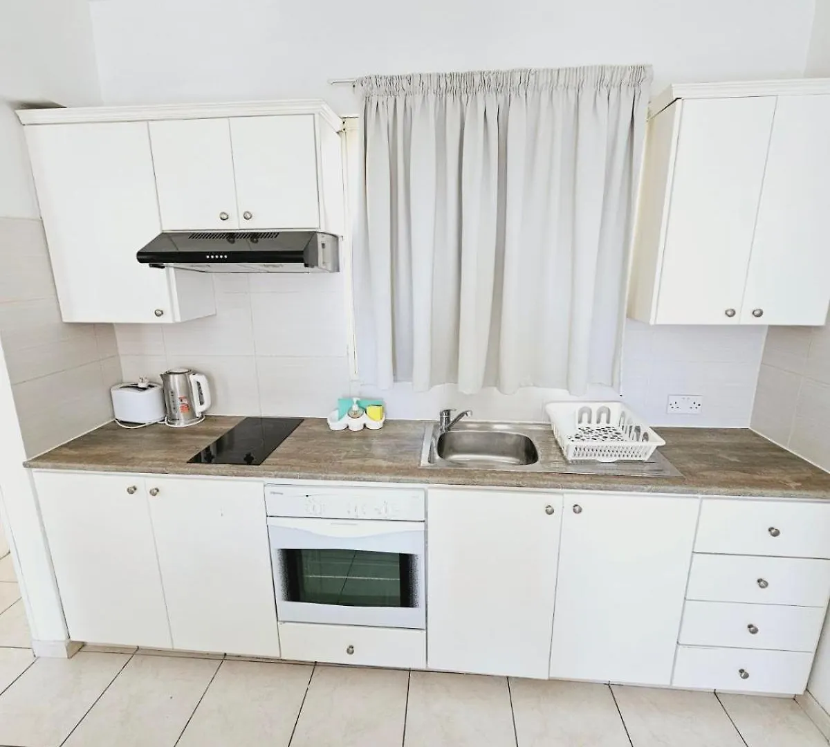 Stephanie City Apartments Λάρνακα